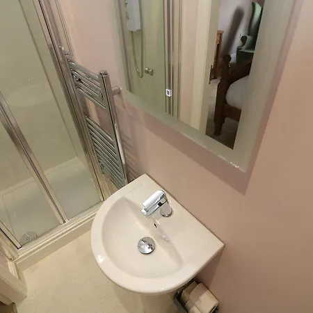 فندق مبيت وإفطار Inglenook 4*