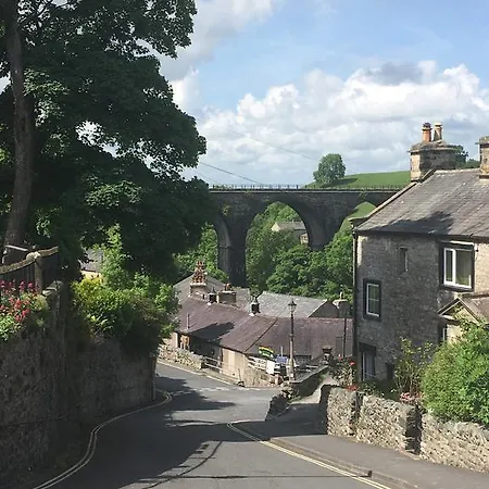 Bed and breakfast Inglenook 4*